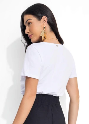 Quintess - Blusa Branca com Bordados em Ramos - QUINTESS