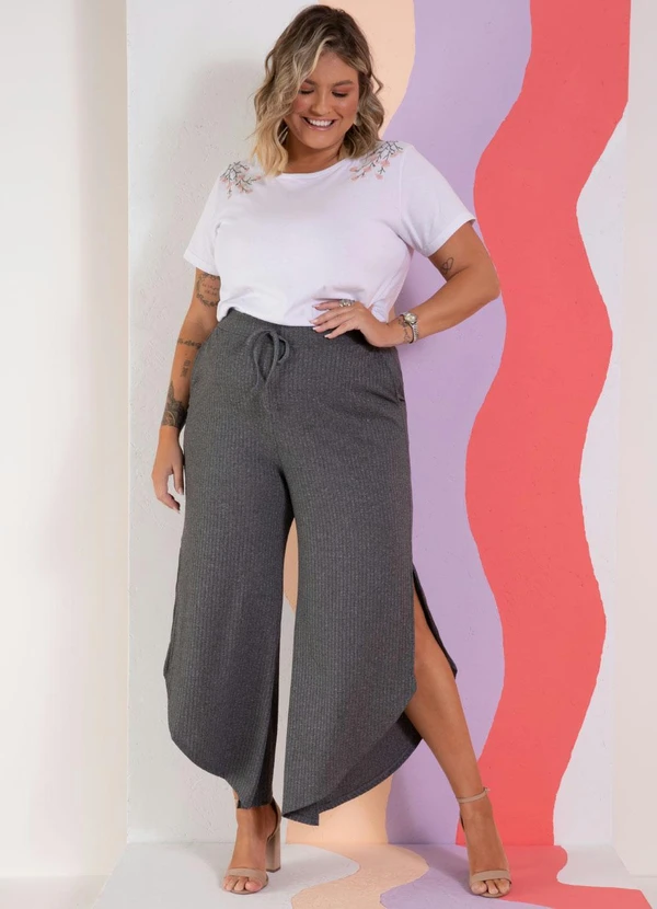 Quintess - Blusa Branca com Bordados em Ramos 2