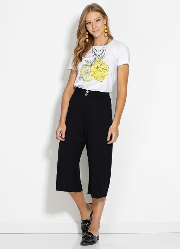 Quintess - Blusa Branca com Manga Curta e Estampa Frente 3