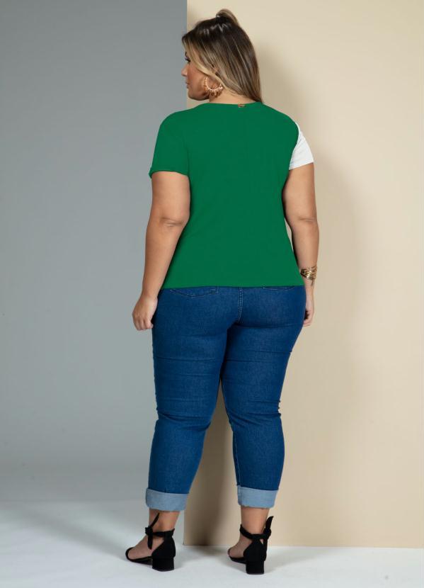 Quintess - Blusa Branca e Verde com Recorte Frontal 8