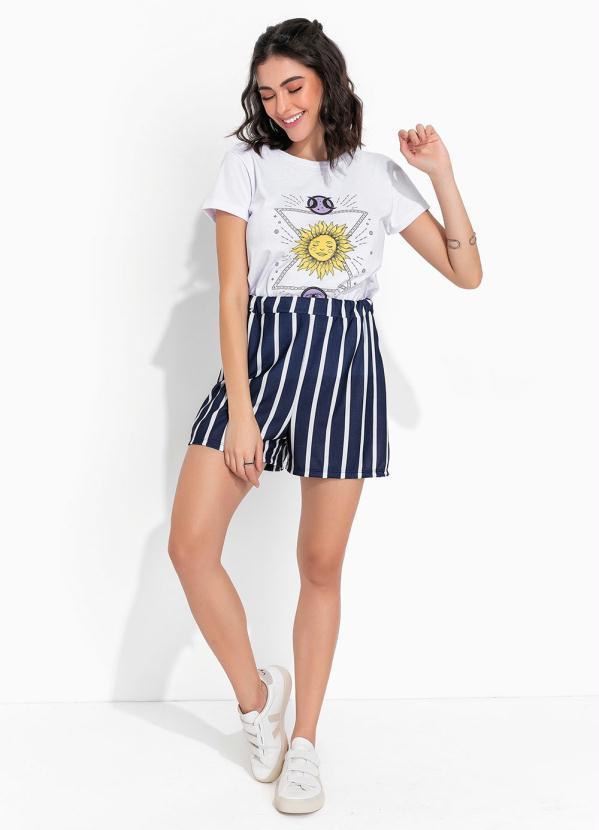 Outlet - Blusa Branca Manga Curta e Estampa Localizada 4