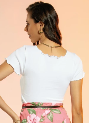 Rosalie - Blusa BrancaManga Curta e Frufru - ROSALIE