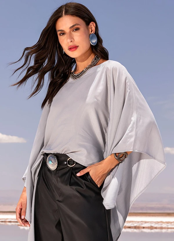 Quintess - Blusa Cinza Claro em Viscose Slub