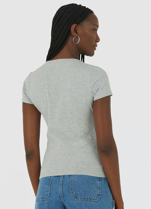 Malwee - Blusa Cinza Feminina Decote V 2