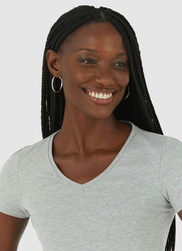 Malwee - Blusa Cinza Feminina Decote V 4