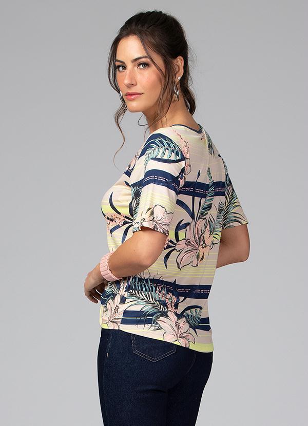 Quintess - Blusa com Amarração na Barra Tropical Bege 2