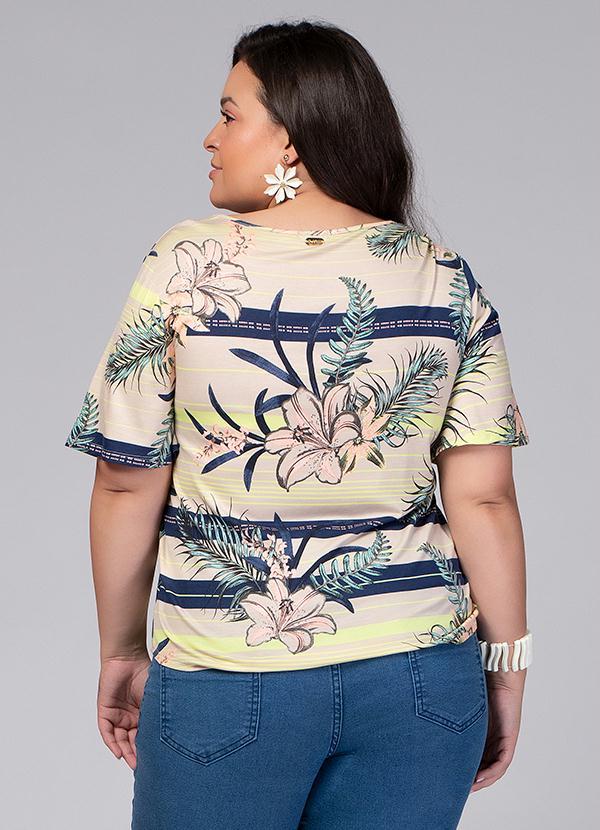 Quintess - Blusa com Amarração na Barra Tropical Bege 6