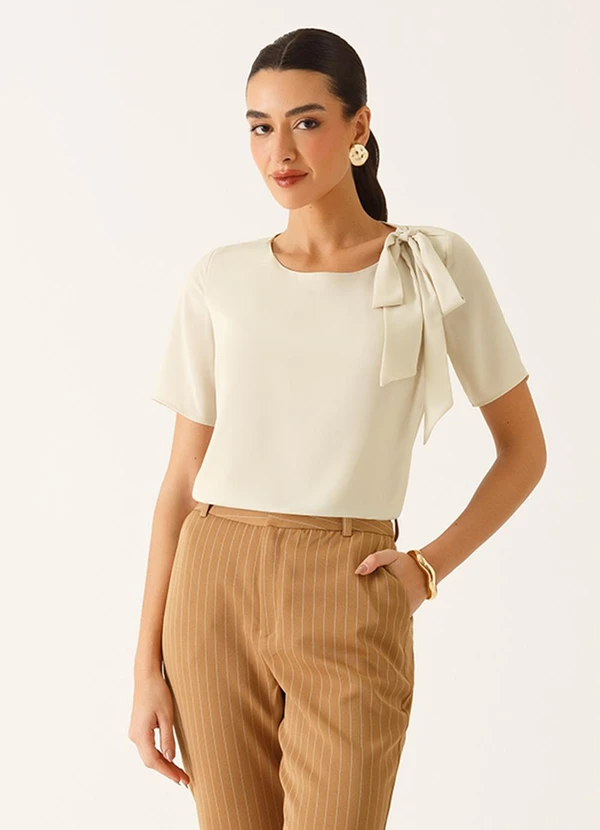 Principessa - Blusa Manga Curta em Crepe Aveia Tessalia