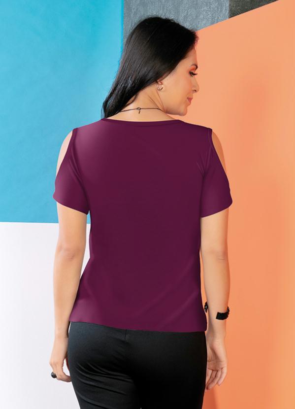 Moda Pop - Blusa com Detalhe de Recorte nos Ombros Bordô 2