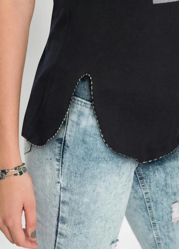 Queima Estoque - Blusa com Estampa Manga Curta Preta 2