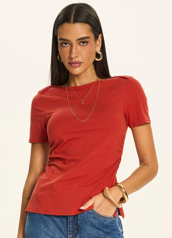 Doce Trama - Blusa com Franzido Lateral Vermelho