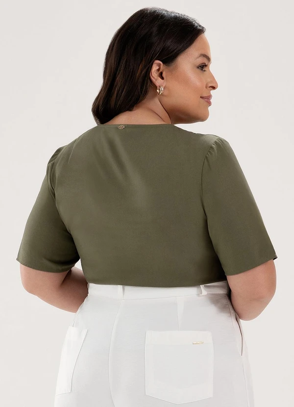 Principessa - Blusa Manga Curta com Gota e Botão Plus Size Verde Musgo Leona 2