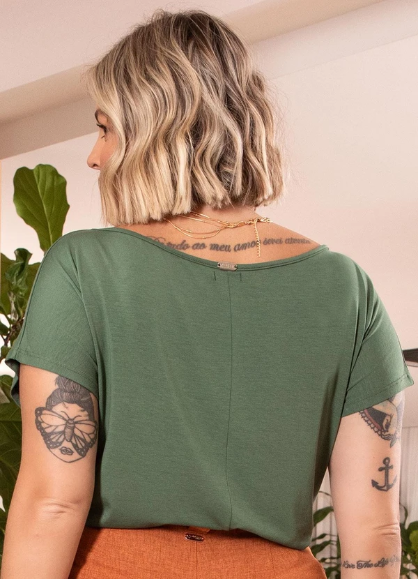 Quintess - Blusa com Mangas Curtas Verde Militar 10