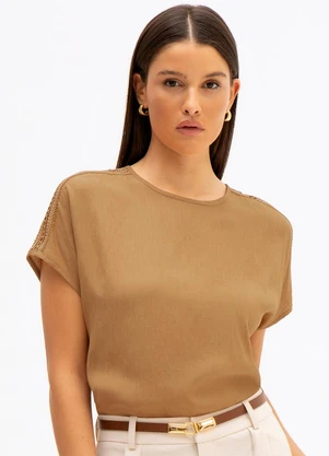 Principessa - Blusa com Ombros Deslocados e Entremeio Camel Gianny - PRINCIPESSA
