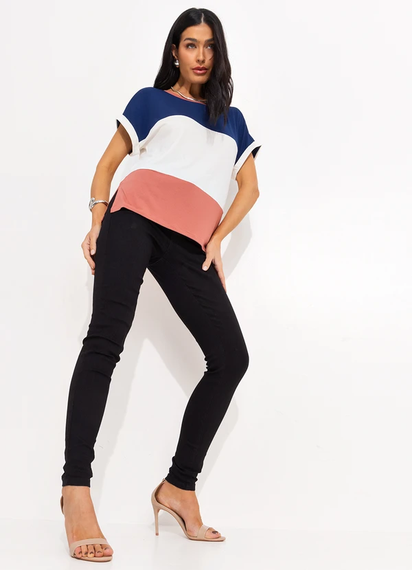 Quintess - Blusa com Recortes Off White, Marinho e Rosa 2