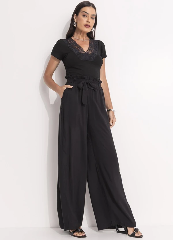 Quintess - Blusa com Renda Preta 8