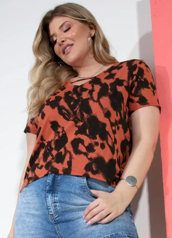 Quintess - Blusa com Tira no Decote Tie Dye Marrom 5