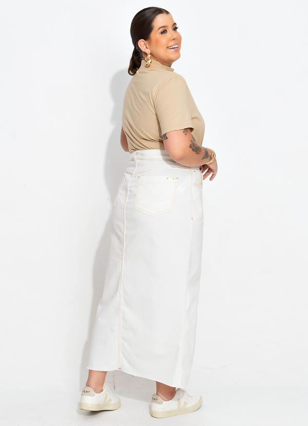 Quintess - Blusa com Trabalhado Decote Bege em Molecotton 14