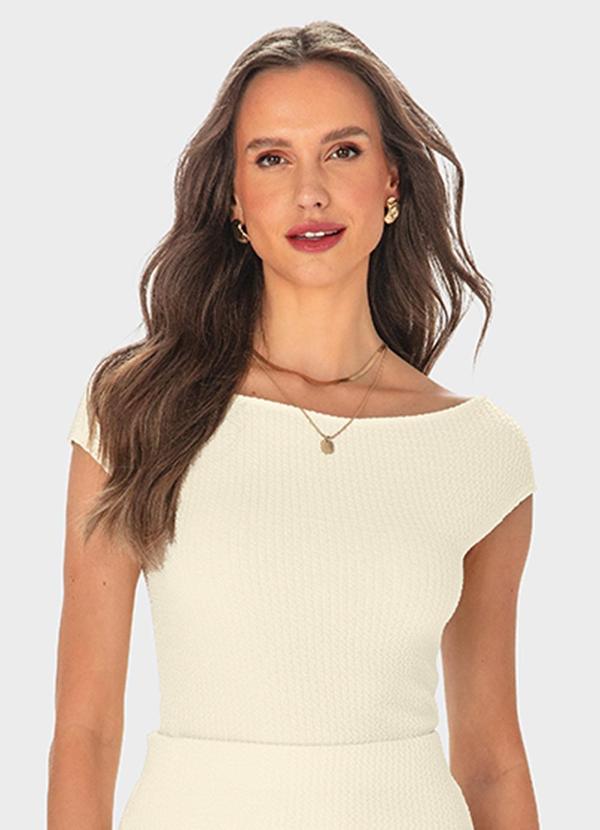 Malwee - Blusa Creme Justa Texturizada