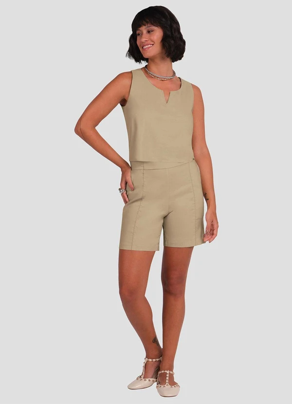 Cereja Rosa - Blusa Cropped em Alfaiataria com Decote V Bege