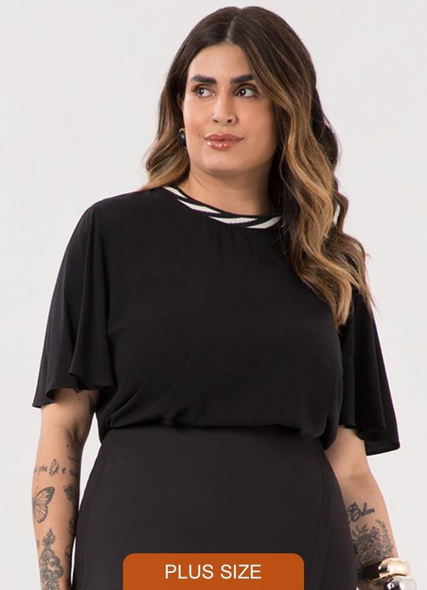 Lunender Mais Mulher - Blusa D Plus Size com Gola em Retilínea Preto