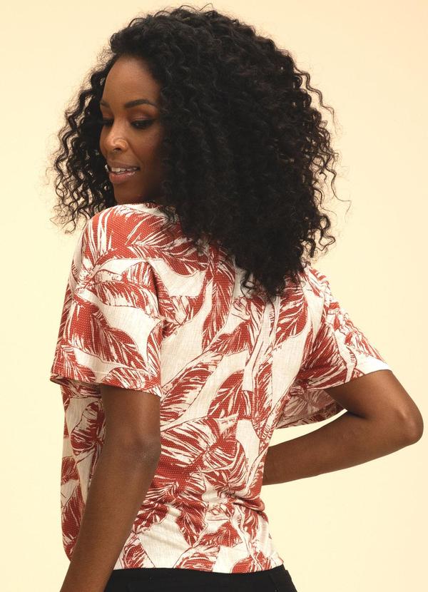 Doce Trama - Blusa de Manga Curta em Malha Cloé Vermelho 2