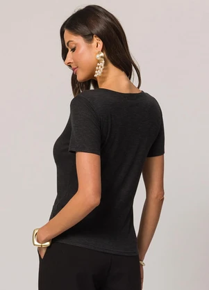 Doce Trama - Blusa de Manga Curta em Tricot Flamê Preto - DOCE TRAMA
