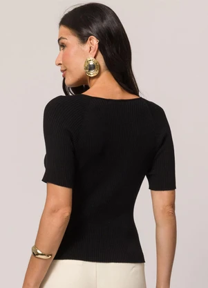Doce Trama - Blusa de Manga Curta em Tricot Preto - DOCE TRAMA