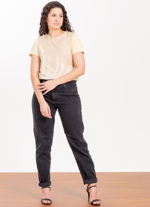 Cativa - Blusa de Manga Curta Estampada Feminina Bege 3