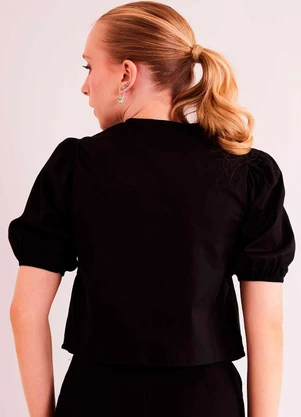 Sofie - Blusa de Manga Curta New Ease em Plano Tricoline C - SOFIE