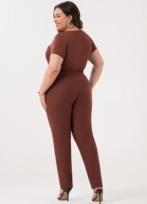 Lunender Mais Mulher - Blusa de Mangas Curtas Plus Size em Malha Marrom 4