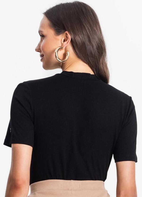 Endless - Blusa de Viscotorcion Básica Feminina Preto 2
