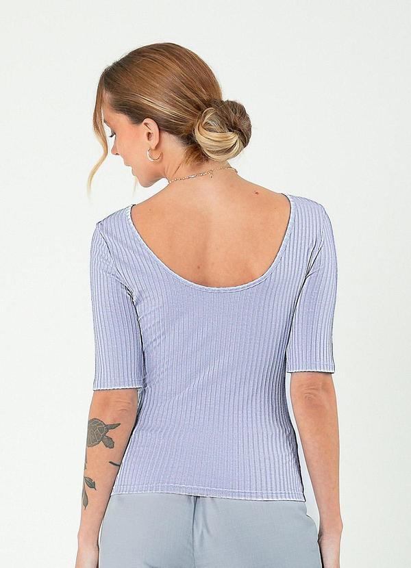 Cativa - Blusa Decote Canoa Canelada Azul Claro 3