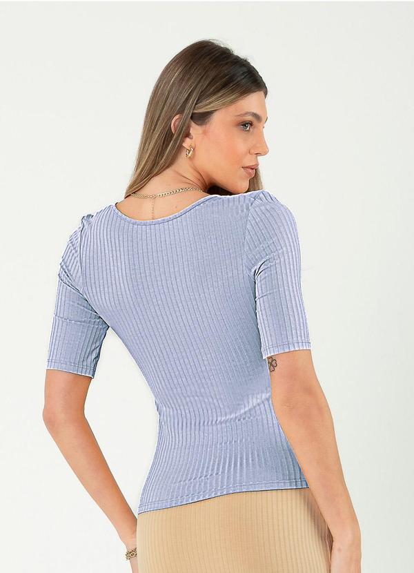 Cativa - Blusa Decote Canoa Canelada Azul Claro 4