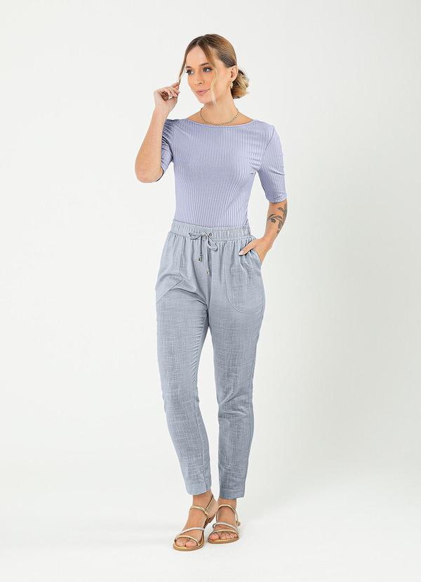 Cativa - Blusa Decote Canoa Canelada Azul Claro 5