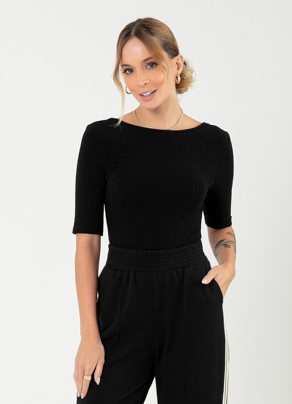 Cativa - Blusa Decote Canoa Canelada Preto