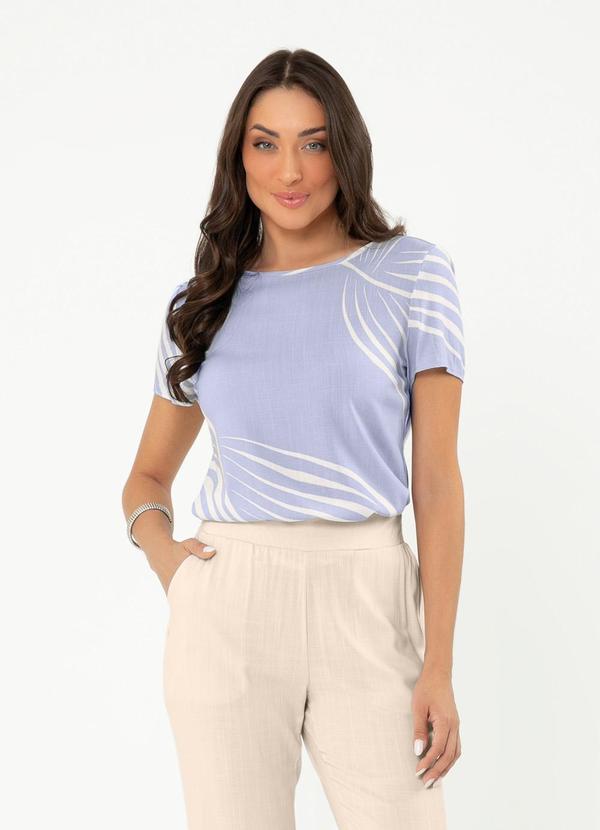 Cativa - Blusa Decote Canoa em Viscose Azul Claro