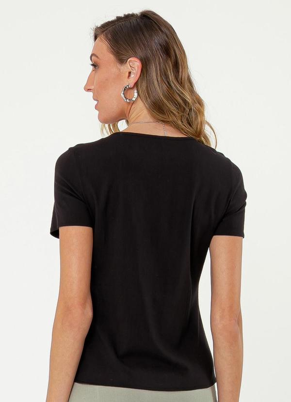 Cativa - Blusa Decote Canoa em Viscose Preto 2