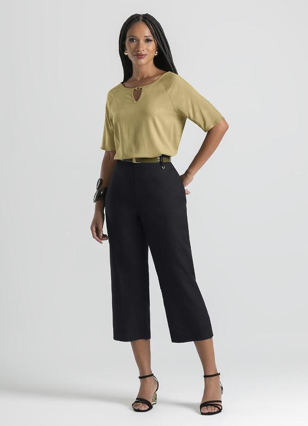 Cativa - Blusa Decote Gota em Viscose Caramelo 4