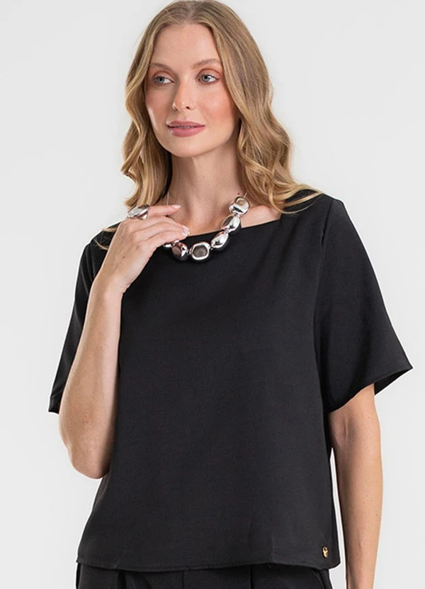 Rovitex - Blusa Decote Quadrado em Tecido Preto 4
