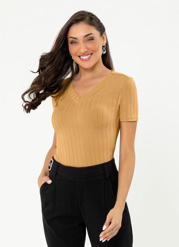 Cativa - Blusa Decote V Canelada Caramelo