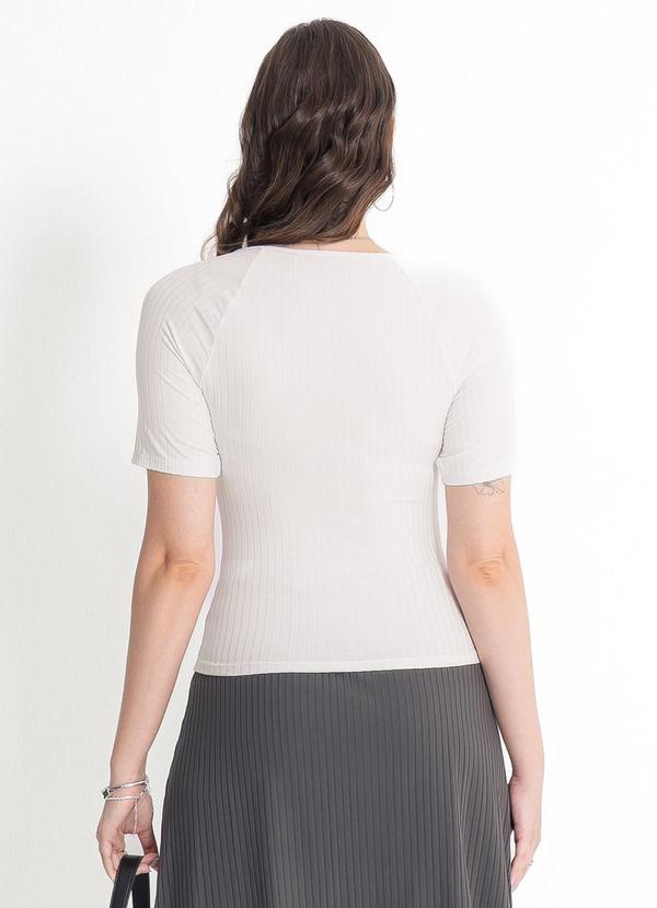 Habana - Blusa Decote V em Canelado Branco 2