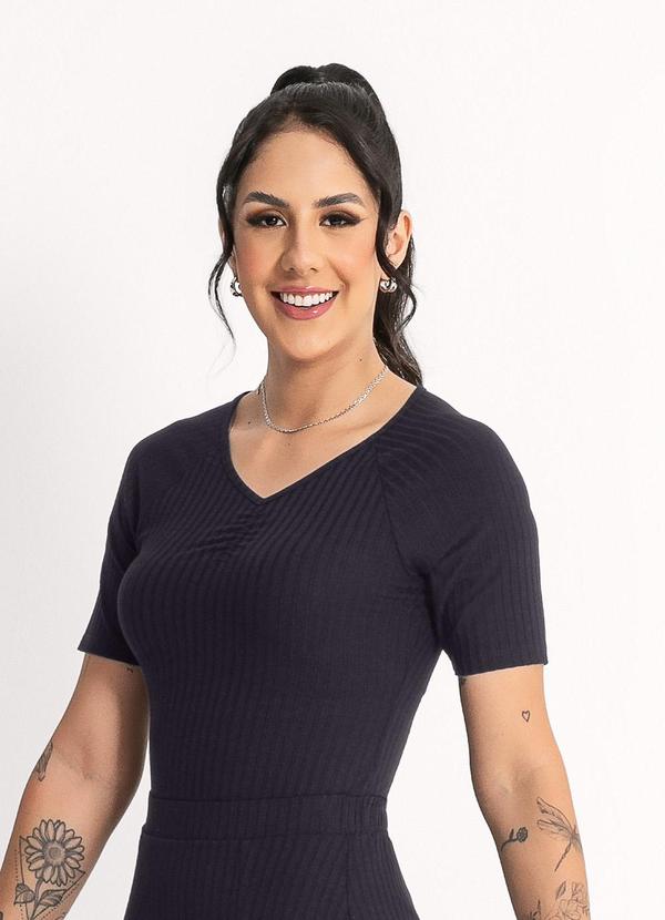 Habana - Blusa Decote V em Canelado  Preto