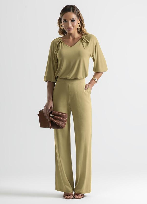 Cativa - Blusa Decote V em Crepe Caramelo 3