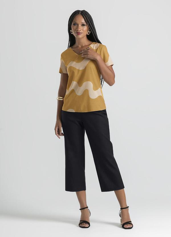 Cativa - Blusa Decote V em Misturinha Marrom 3