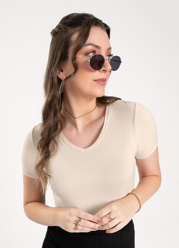 Cativa - Blusa Decote V em Viscose Bege 3