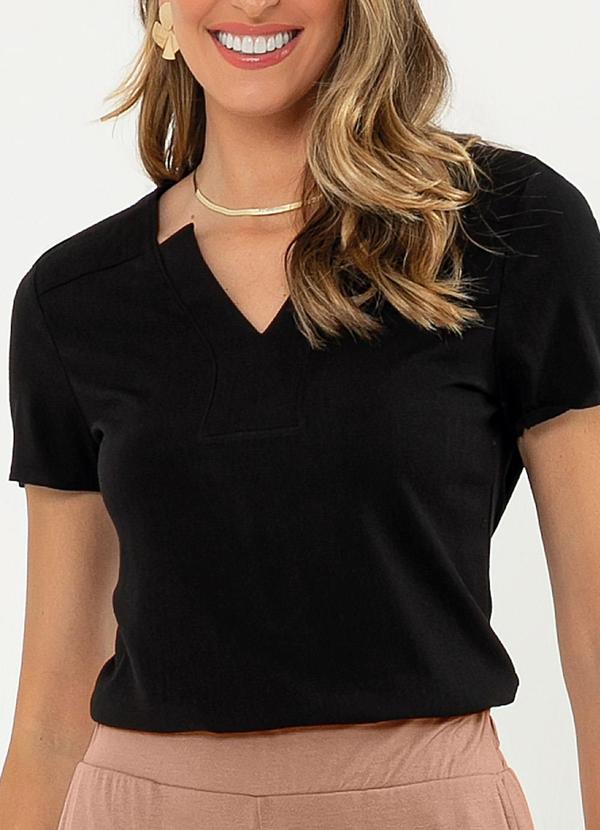 Cativa - Blusa Decote V em Viscose Preto 3