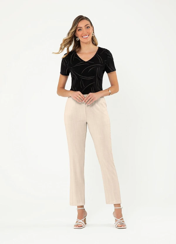 Cativa - Blusa Decote V em Viscose Preto 4