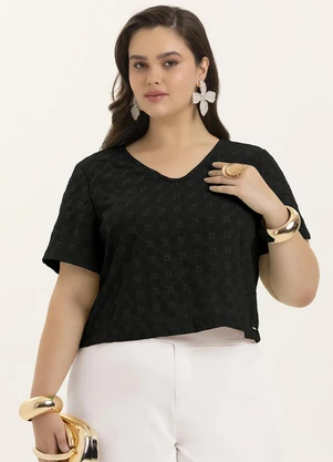 Cativa - Blusa Decote V Plus Size em Laise Preto - CATIVA