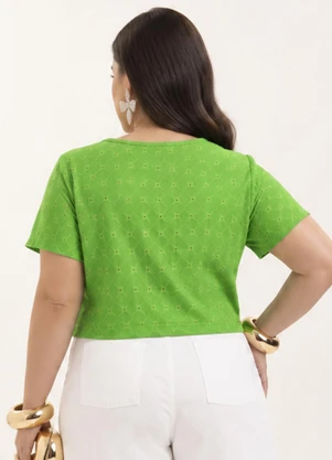 Cativa - Blusa Decote V Plus Size em Laise Verde - CATIVA